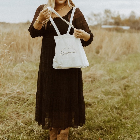 Black Mesh tiered midi dress - Picture 3 of 4